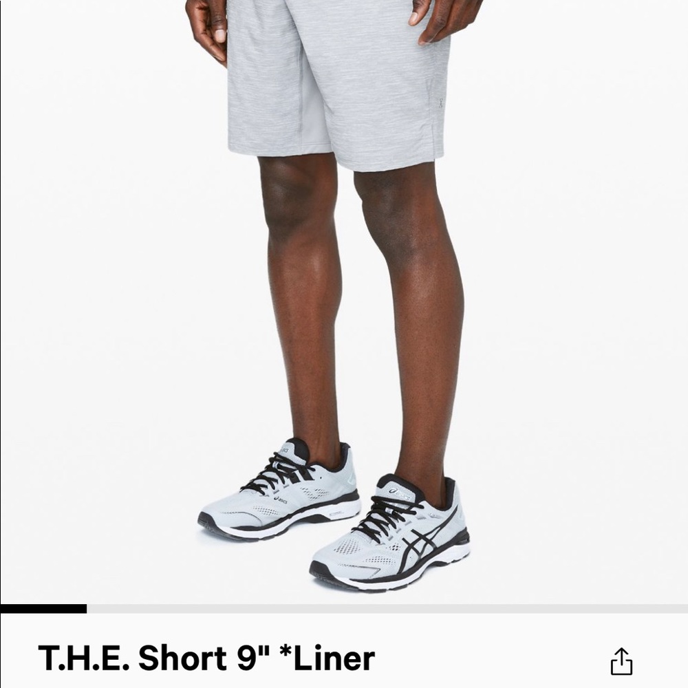 Lulu Lemon THE 9” short